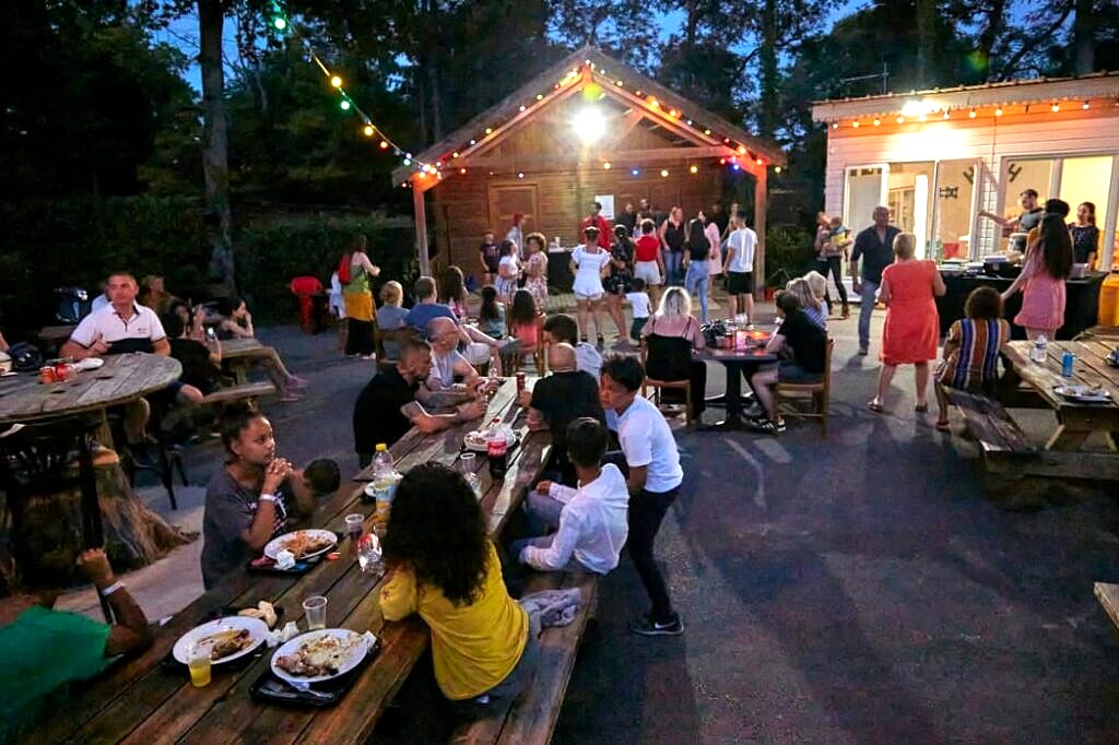 Parc Des Roches Campsite in Paris, France